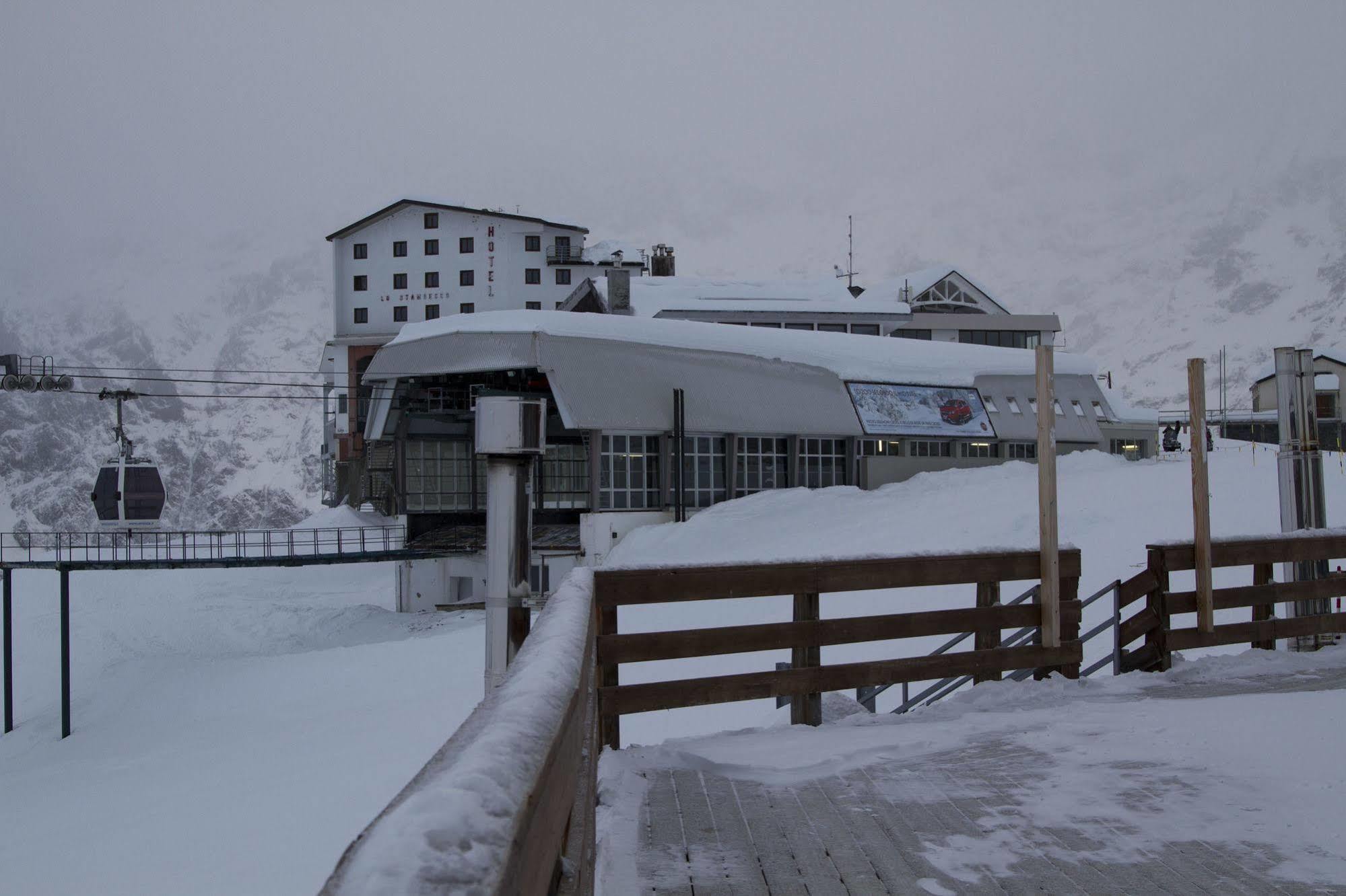 Hotel Lo Stambecco Breuil-Cervinia Exterior photo